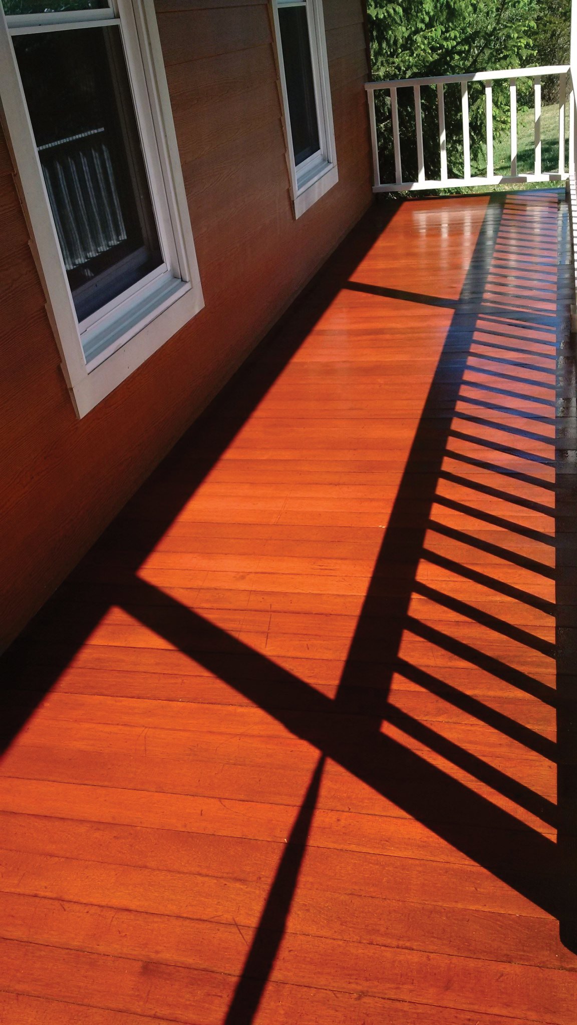 Germantown NY mahogany deck staining