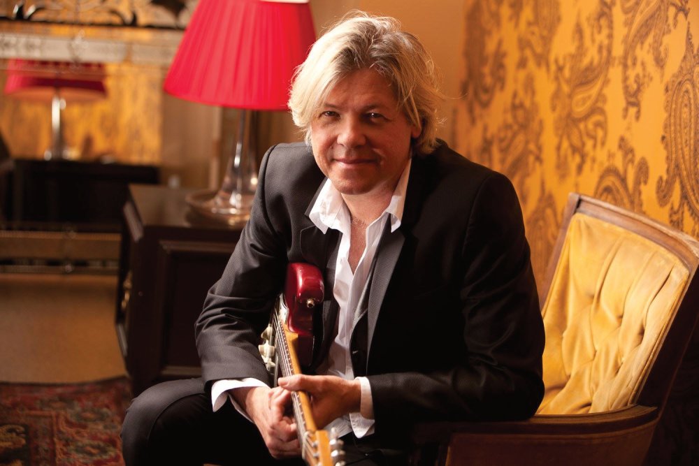 THE JAZZ WORLD LOST A GREAT JAZZ GUITARIST JANUARY 1ST 2015. REST IN PEACE JEFF GOLUB. RIPPITOPEN.COM