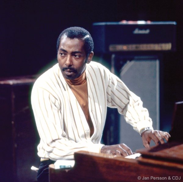 HAPPY BIRTHDAY APRIL 3RD TO JAZZ PIANIST JIMMY MCGRIFF. RIPPITOPEN.COM.