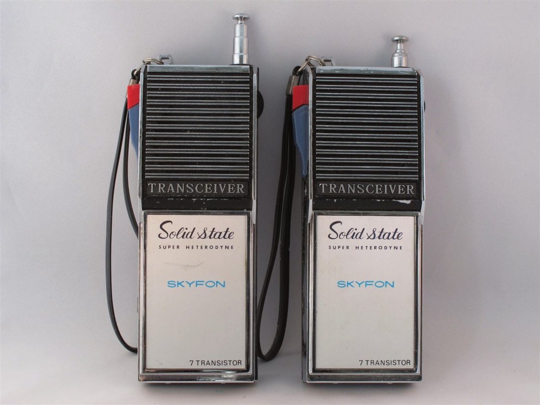 Pocket transistor walkie talkies