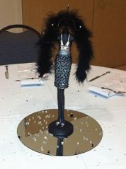 1 boa centerpiece with table scatter