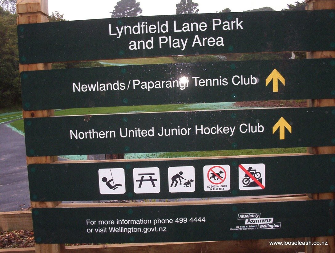 Lyndfield Lane Park sign board at entrance - Walk dogs on leads and remove your dogs poop !
Loose Leash Dog WalkingService Newlands Johsonville Wellington
