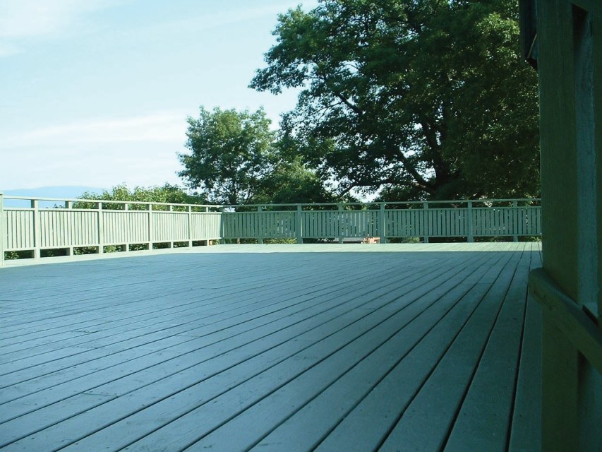 Deck staining - sealing Saugerties NY