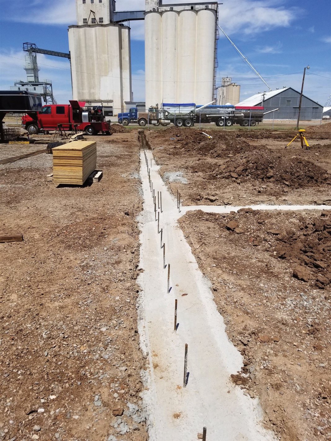  : concrete footing for metal building