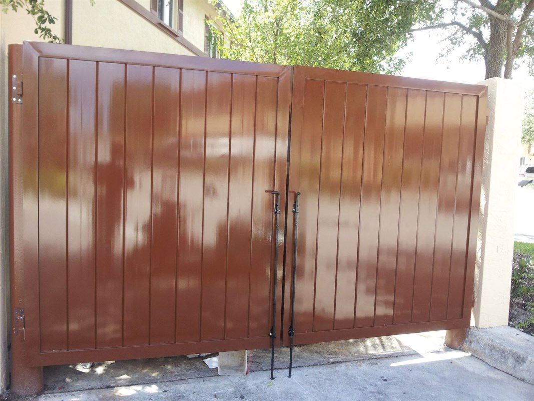 New Dumpster Doors