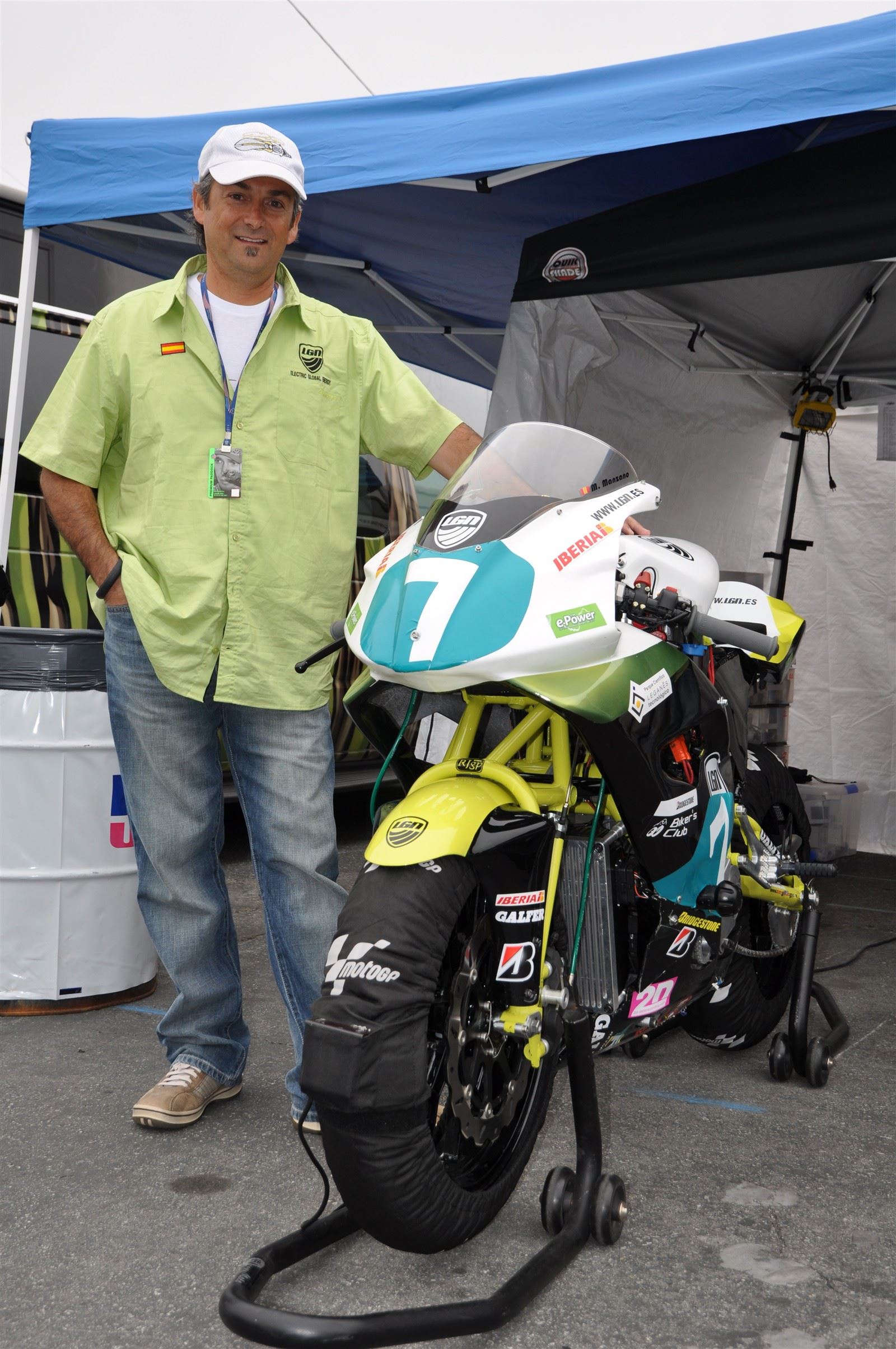 EP Designer Rolando Ortiz & LGN Bike