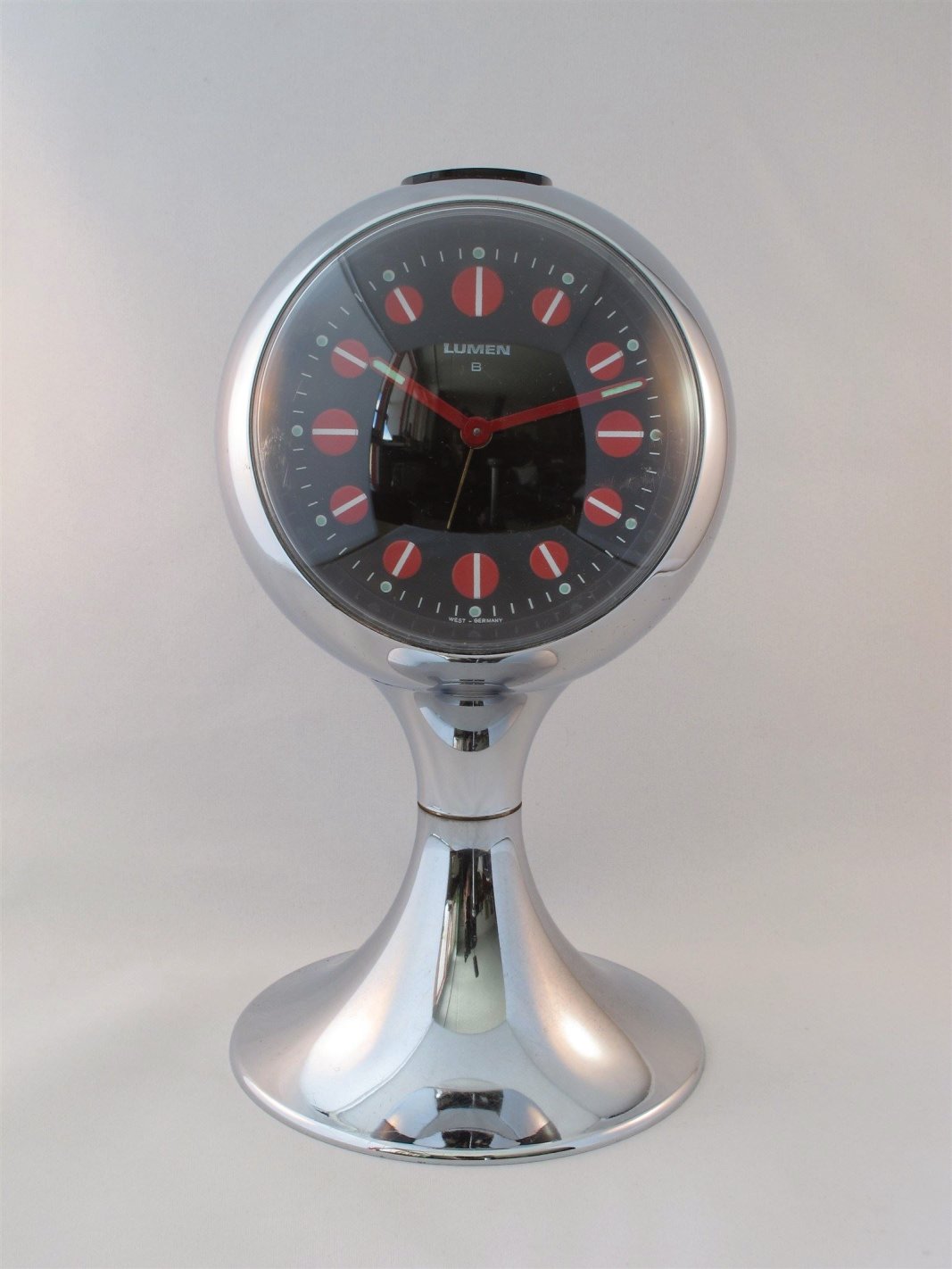 Space age clock