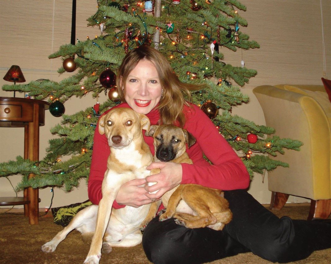 Cat book author Janette and her rescued doggies (First Christmas together - Lake Tahoe 2007)