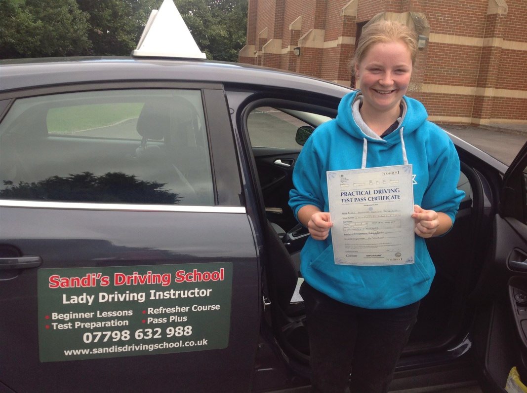 Harriet Hammond (Zeals)
Passed her driving test 1st time at Westbury DTC 